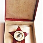 A szocialista kulturáért kitüntetés érem díszdobozban