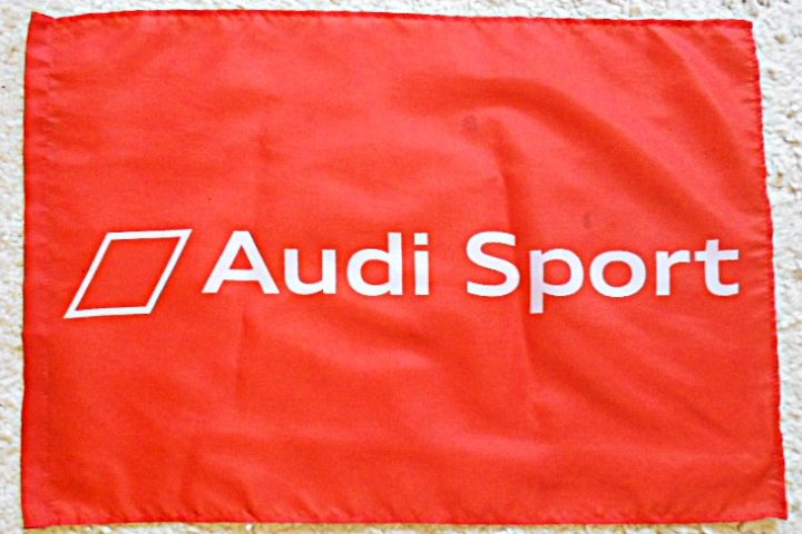 Audi sport zászló