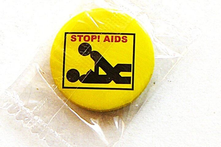 Stop AIDS jelvény kitűző