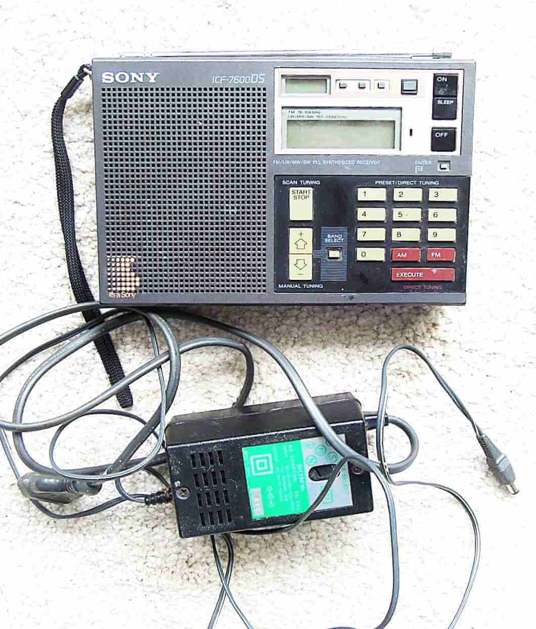 Sony ICF 7600DS rádió