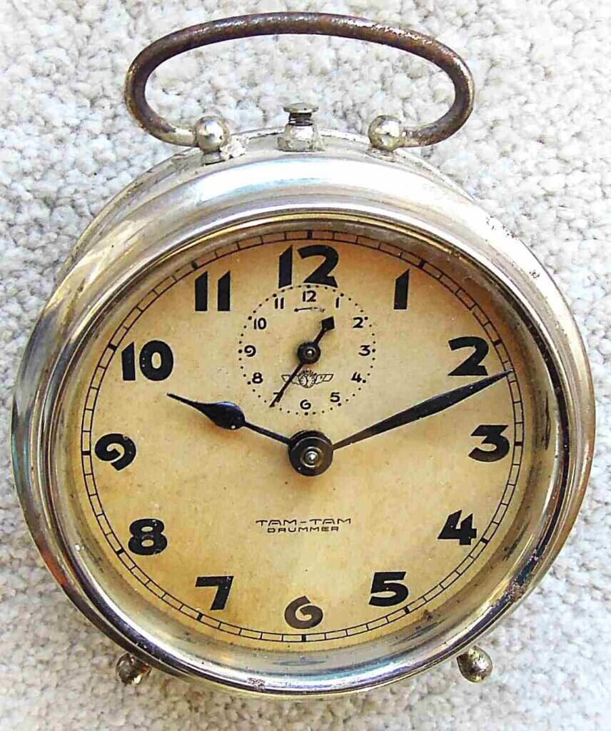 Kienzle Tam Tam Drummer vekker éresztő óra